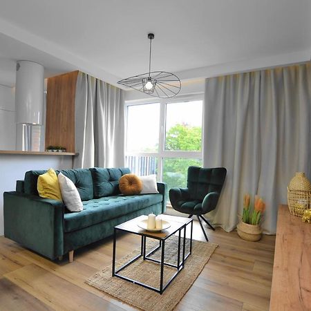 Apartament Krolowej Bony- Z Garazem Centrum Gliwic グリヴィツェ エクステリア 写真
